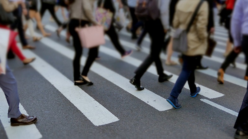 人群步行走动繁忙碌上班早高峰交通街道城市人口剪辑高清视频素材 短视频素材 sucaiwan.com