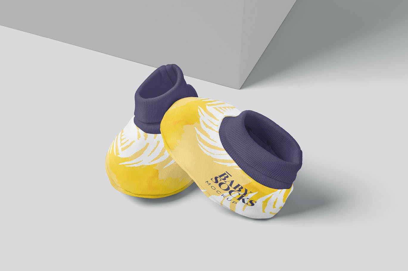 新生儿靴子设计样机 Newborn Booties Mockups 样机素材 sucaiwan.com