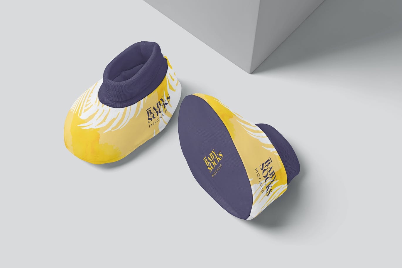 新生儿靴子设计样机 Newborn Booties Mockups 样机素材 sucaiwan.com