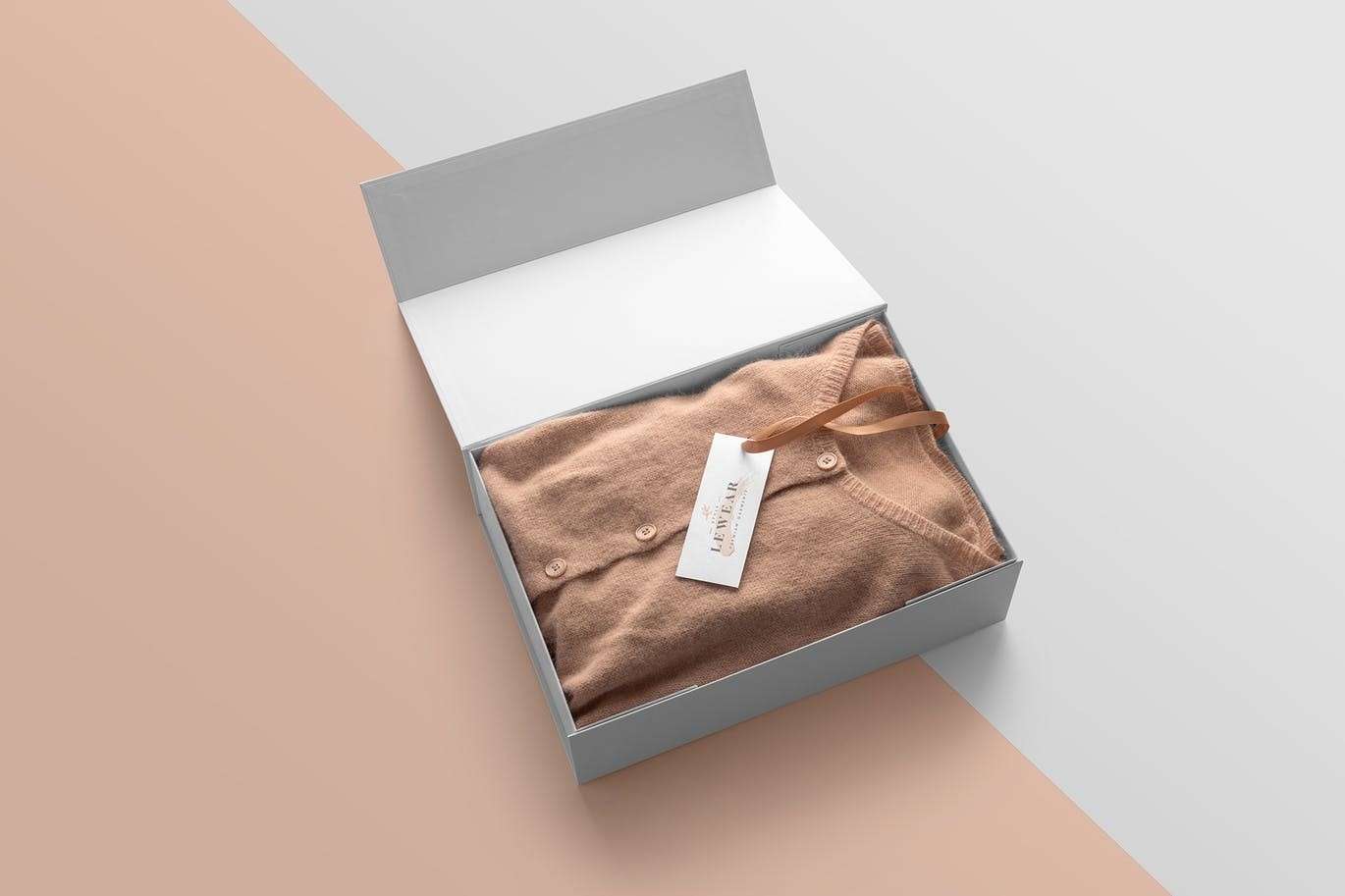 16套时尚服装品牌场景设计展示样机模板PSD 样机素材 sucaiwan.com