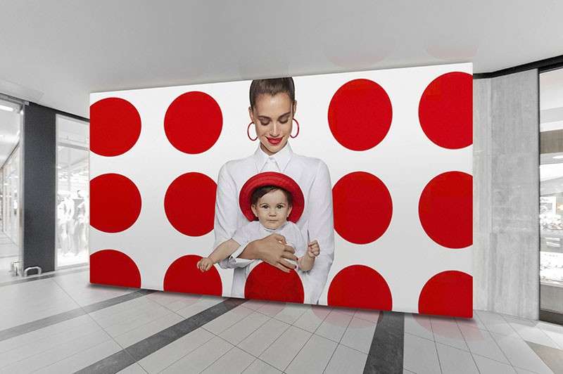 商场室内场景橱窗广告海报设计提案样机PSD 样机素材 sucaiwan.com