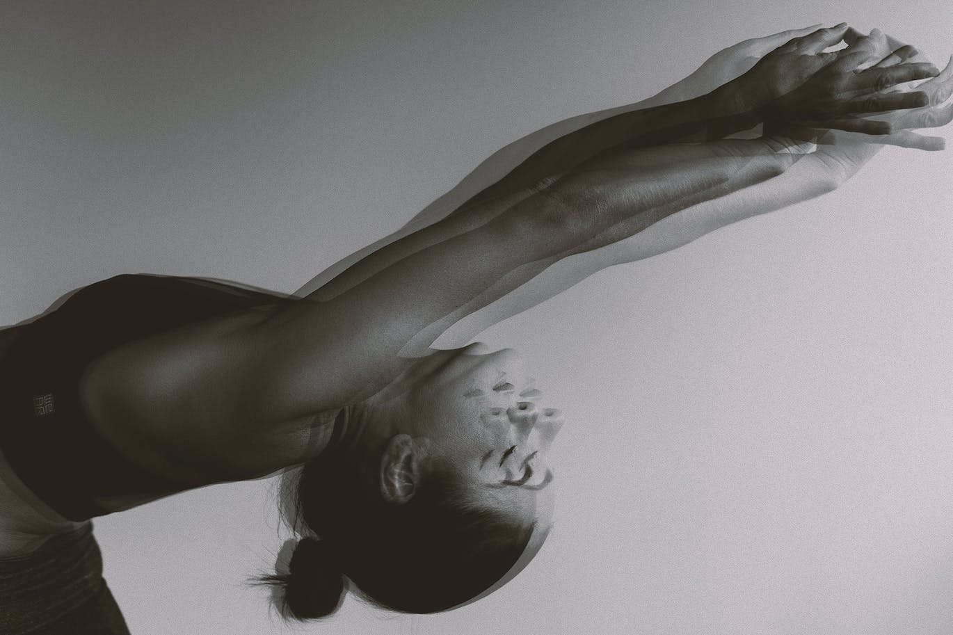 黑白三重视觉照片特效PS图层样式 Triple Vision Photo Effect 插件预设 sucaiwan.com