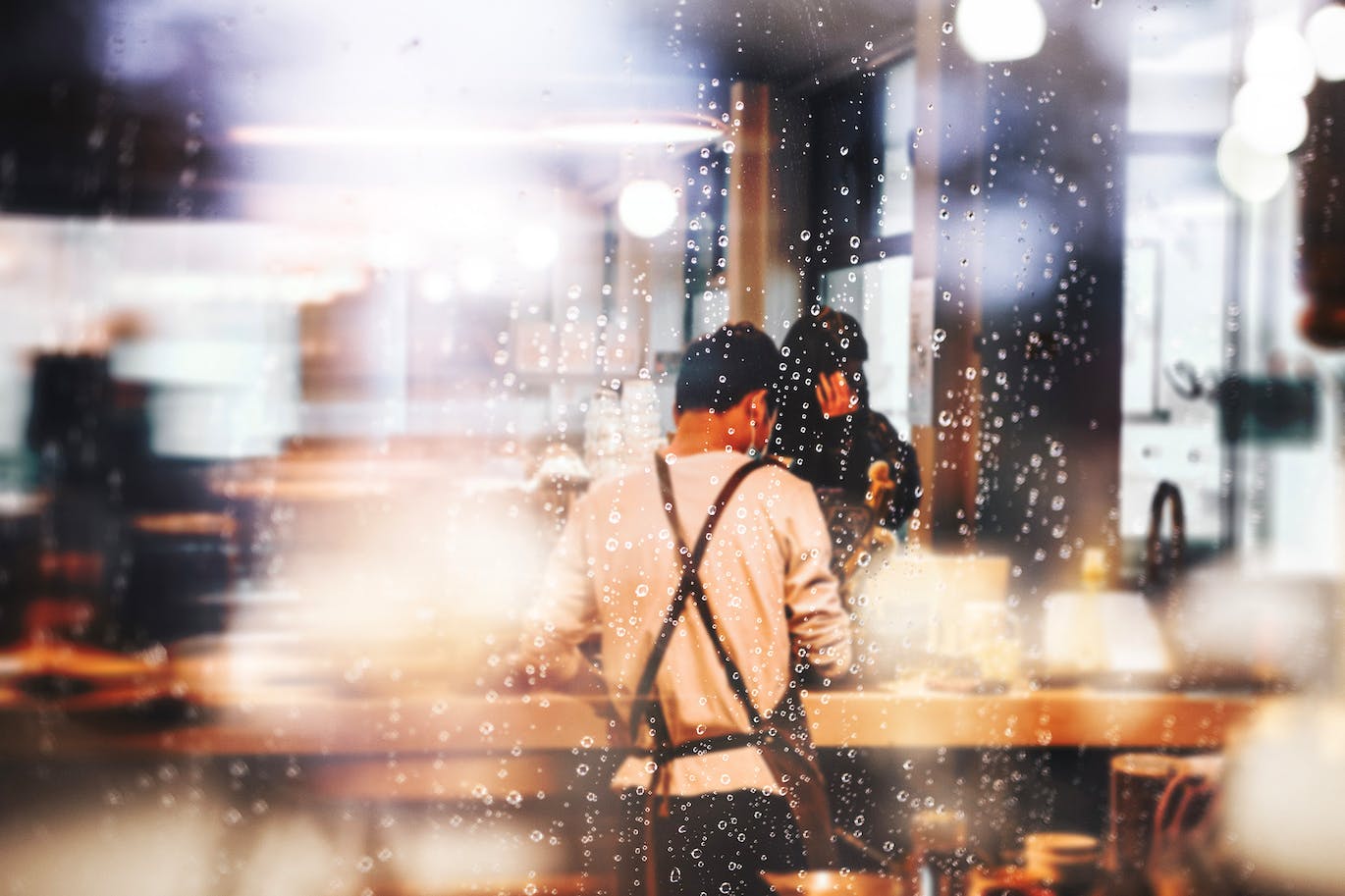 窗边雨滴照片特效PS图层样式 Rainy Window Photo Effect 插件预设 sucaiwan.com