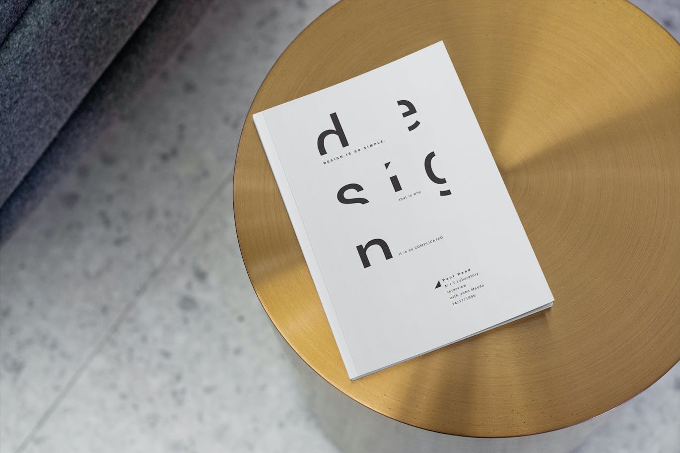 竖版宣传册杂志效果图样机 Vertical Brochure Mockups 样机素材 sucaiwan.com