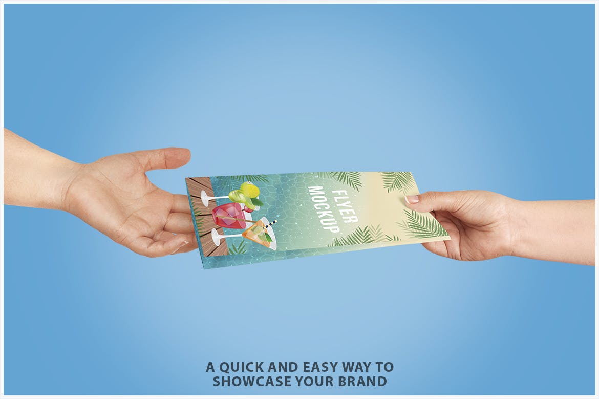 折页手册设计效果图样机模板 Brochure in Hand Mockup PSD 样机素材 sucaiwan.com