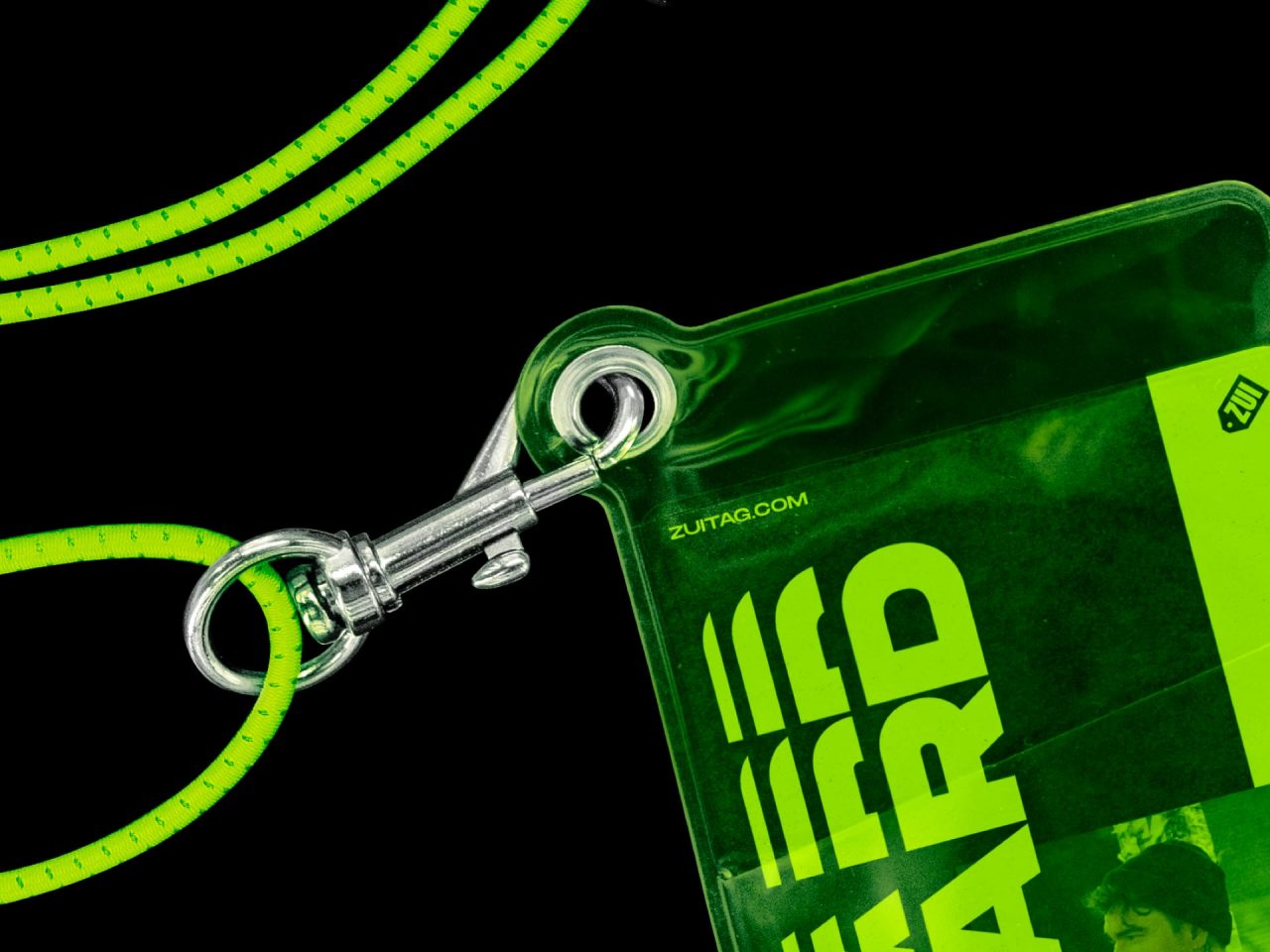 塑料身份证和挂绳样机 PLASTIC ID CARD AND LANYARD MOCKUP 样机素材 sucaiwan.com