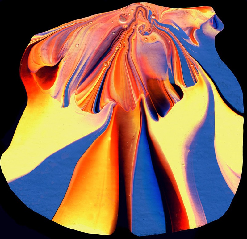 8幅手工制作独特而充满活力的染料涂料抽象画 图片素材 第7张-素材湾丨精选海外优质设计素材资源 8幅手工制作独特而充满活力的染料涂料抽象画 图片素材 sucaiwan.com