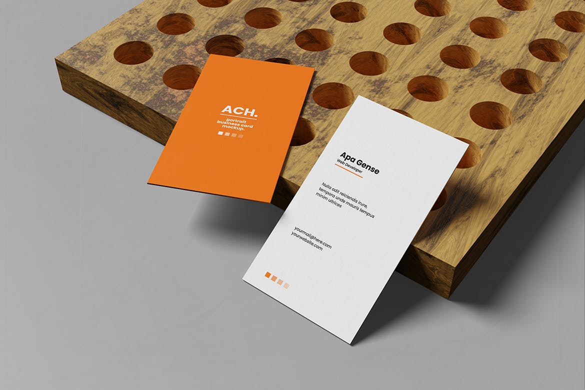 简约的竖版名片设计样机 Clean Portrait Business Card Mockup 样机素材 sucaiwan.com