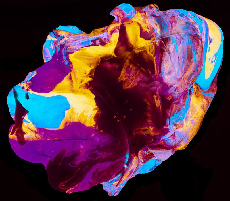 8幅手工制作独特而充满活力的染料涂料抽象画 图片素材 第4张-素材湾丨精选海外优质设计素材资源 8幅手工制作独特而充满活力的染料涂料抽象画 图片素材 sucaiwan.com