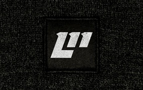 产品标签服装标志设计样机 product label dress logo mockup