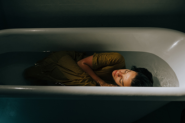 独特的徕卡艺术感情绪风弱光环境多功能肖像画婚礼美术调色预设 Dvlop Nirav Patel – LOTUS Presets and Workshop 插件预设 第15张-素材湾丨精选海外优质设计素材资源 独特的徕卡艺术感情绪风弱光环境多功能肖像画婚礼美术调色预设 Dvlop Nirav Patel – LOTUS Presets and Workshop 插件预设 sucaiwan.com