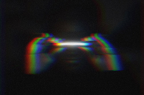 迷幻风梦境朦胧感故障颜色赛博朋克氛围PSD样机模板 样机素材 sucaiwan.com