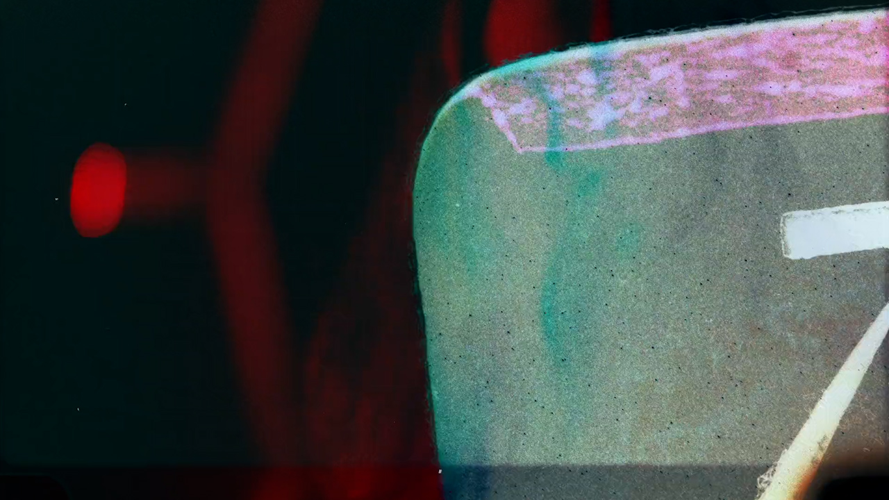 Cinepacks 复古美学电影帧16mm柯达胶片烧录纹理叠加层过渡+音效资产素材包 16MM FILM FX . 第10张-素材湾丨精选海外优质设计素材资源 Cinepacks 复古美学电影帧16mm柯达胶片烧录纹理叠加层过渡+音效资产素材包 16MM FILM FX . sucaiwan.com