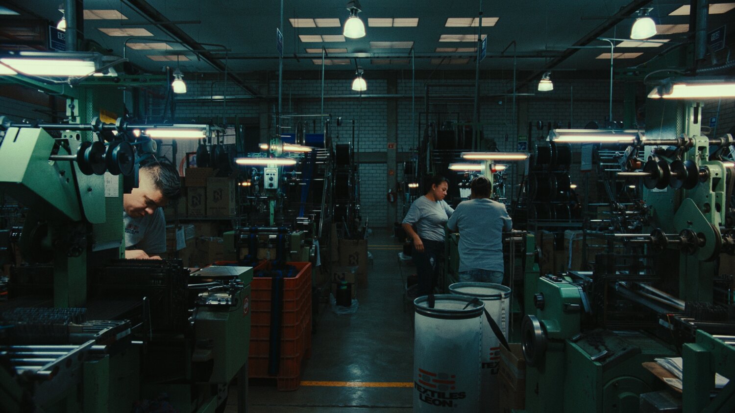 Juan Melara 柯达胶片色彩光晕仿真模拟调色节点+LUTS DEC 8 2022 RCM UPDATE - FILMUNLIMITED – FLEXIBLE FILM EMULATION 插件预设 第5张-素材湾丨精选海外优质设计素材资源 Juan Melara 柯达胶片色彩光晕仿真模拟调色节点+LUTS DEC 8 2022 RCM UPDATE - FILMUNLIMITED – FLEXIBLE FILM EMULATION 插件预设 sucaiwan.com