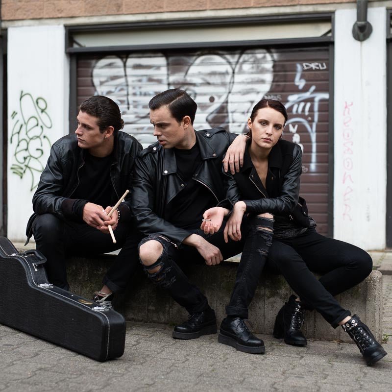 MASTIN LABS 复古日/夜间摄影35mm胶片电影感纹理LR预设一键安装版 Night & Day Lightroom Desktop Presets 插件预设 第10张-素材湾丨精选海外优质设计素材资源 MASTIN LABS 复古日/夜间摄影35mm胶片电影感纹理LR预设一键安装版 Night & Day Lightroom Desktop Presets 插件预设 sucaiwan.com