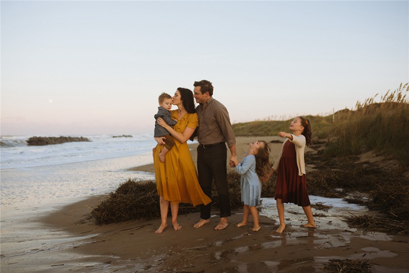 LR预设:夏季复古婚礼旅拍摄影暖色调LR调色预设包 Meridian - Zion Presets 插件预设 第9张-素材湾丨精选海外优质设计素材资源 LR预设:夏季复古婚礼旅拍摄影暖色调LR调色预设包 Meridian - Zion Presets 插件预设 sucaiwan.com