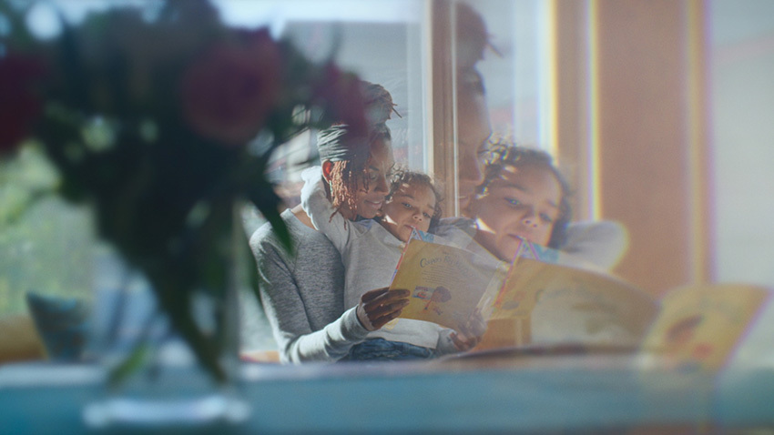 FCPX插件:50种柔美炫光棱镜折射梦幻视觉特效 MotionVFX – mPrism 插件预设 第37张-素材湾丨精选海外优质设计素材资源 FCPX插件:50种柔美炫光棱镜折射梦幻视觉特效 MotionVFX – mPrism 插件预设 sucaiwan.com