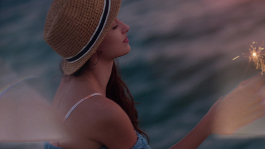 FCPX插件:50种柔美炫光棱镜折射梦幻视觉特效 MotionVFX – mPrism 插件预设 第52张-素材湾丨精选海外优质设计素材资源 FCPX插件:50种柔美炫光棱镜折射梦幻视觉特效 MotionVFX – mPrism 插件预设 sucaiwan.com