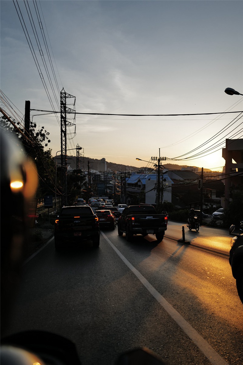 Polina Washington 日常黄昏橙人文扫街摄影师必备LR预设 PW Daily Pack 插件预设 第10张-素材湾丨精选海外优质设计素材资源 Polina Washington 日常黄昏橙人文扫街摄影师必备LR预设 PW Daily Pack 插件预设 sucaiwan.com