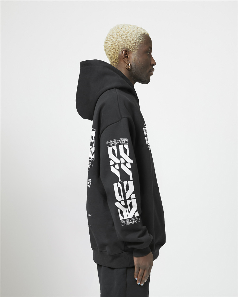 潮流街头嘻哈360°旋转超大款套头连帽衫卫衣上衣图案设计PS展示贴图样机模板 360° Oversized Modelled Hoodie by Studio Innate . sucaiwan.com