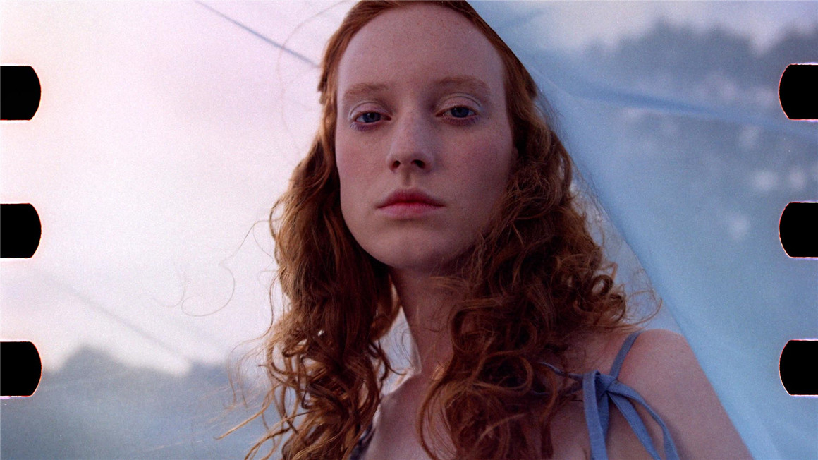 复古35mm真实电影美学胶片燃烧颗粒哑光变焦叠加纹理6K视频素材 Video Milkshake – 35MM FILM GRAIN PACK (GRAIN, OVERLAYS, TEXTURES) – Pro 6K . 第11张-素材湾丨精选海外优质设计素材资源 复古35mm真实电影美学胶片燃烧颗粒哑光变焦叠加纹理6K视频素材 Video Milkshake – 35MM FILM GRAIN PACK (GRAIN, OVERLAYS, TEXTURES) – Pro 6K . sucaiwan.com