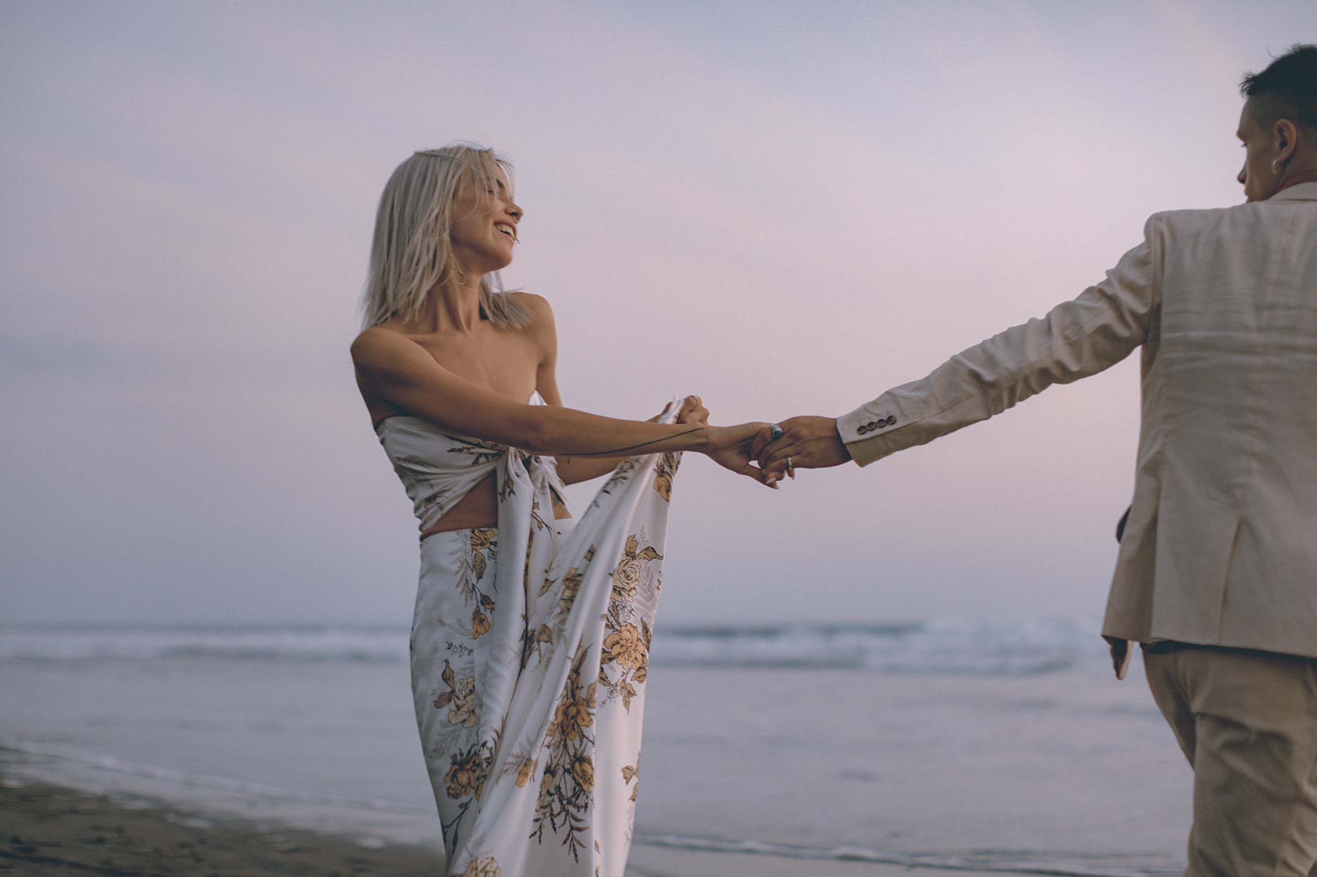 49个终极胶片复古电影薄膜颗粒感LR调色预设 Cara Mia FILM PACK . sucaiwan.com