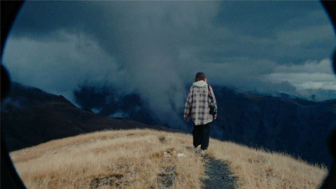 达芬奇柯达250D胶片模拟颗粒光晕亮度曲线调色节点 Davinci Resolve Kodak film emulation Powergrade 插件预设 第8张-素材湾丨精选海外优质设计素材资源 达芬奇柯达250D胶片模拟颗粒光晕亮度曲线调色节点 Davinci Resolve Kodak film emulation Powergrade 插件预设 sucaiwan.com