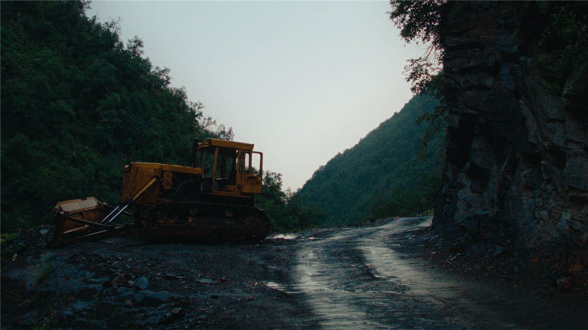 达芬奇柯达250D胶片模拟颗粒光晕亮度曲线调色节点 Davinci Resolve Kodak film emulation Powergrade 插件预设 第5张-素材湾丨精选海外优质设计素材资源 达芬奇柯达250D胶片模拟颗粒光晕亮度曲线调色节点 Davinci Resolve Kodak film emulation Powergrade 插件预设 sucaiwan.com