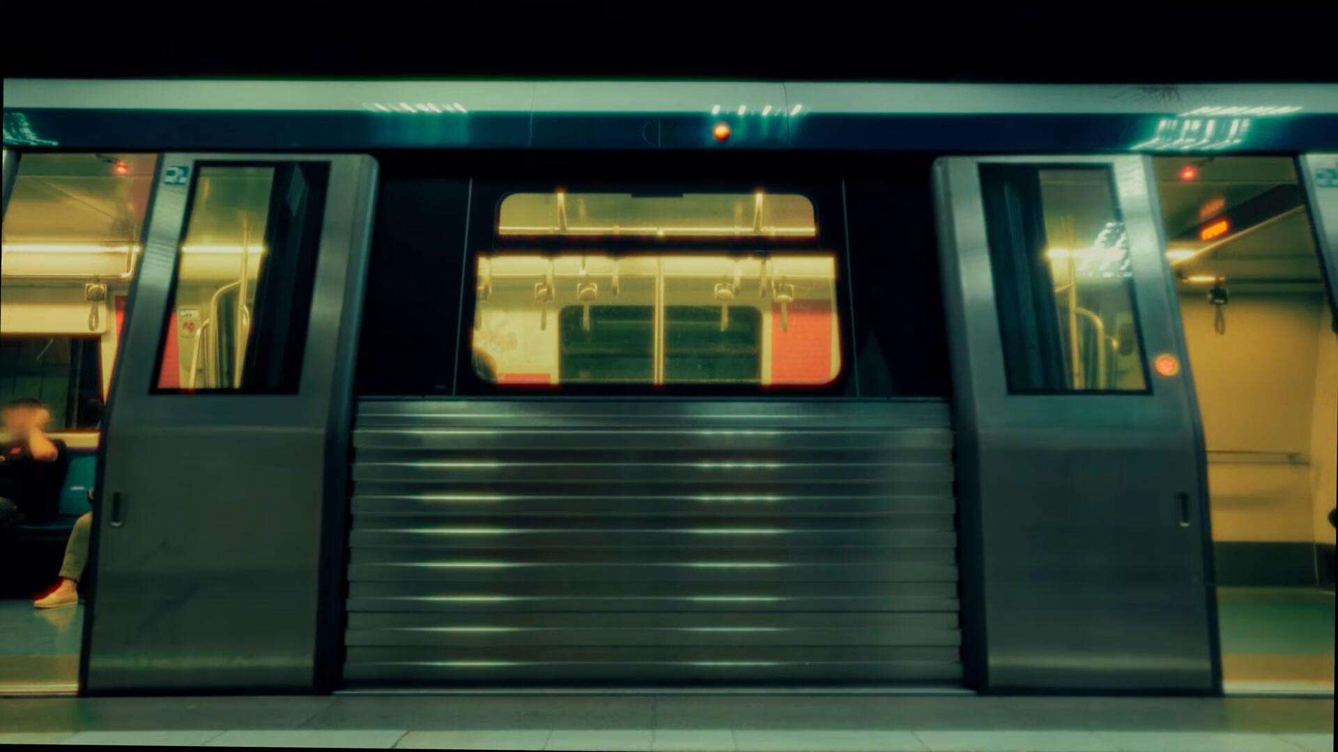 复古胶片电影薄膜光晕晕轮效果达芬奇节点树 Halation Effect Powergrade . 第2张-素材湾丨精选海外优质设计素材资源 复古胶片电影薄膜光晕晕轮效果达芬奇节点树 Halation Effect Powergrade . sucaiwan.com