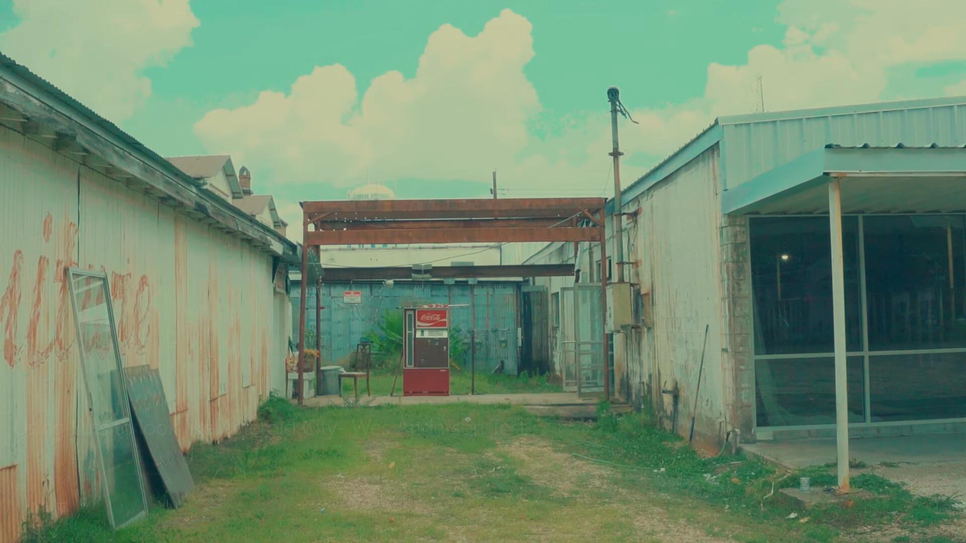 韦斯·安德森风格独特电影美学LUT调色预设包 Wes Anderson Inspired LUTs . 第5张-素材湾丨精选海外优质设计素材资源 韦斯·安德森风格独特电影美学LUT调色预设包 Wes Anderson Inspired LUTs . sucaiwan.com