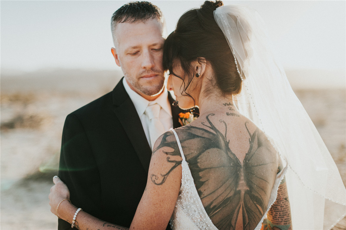 网红婚礼摄影师Rebecca爱与光婚礼人像PS/LR预设包 Nhiya Kaye - Love and Light Preset Pack 插件预设 第14张-素材湾丨精选海外优质设计素材资源 网红婚礼摄影师Rebecca爱与光婚礼人像PS/LR预设包 Nhiya Kaye - Love and Light Preset Pack 插件预设 sucaiwan.com