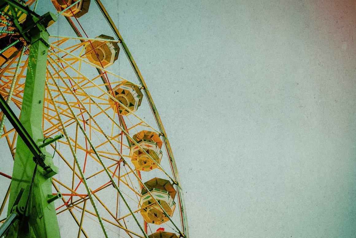 复古胶片颗粒电影迷幻叠加照片PSD模板效果 Retro Movie Overlay Photo Effect . 第4张-素材湾丨精选海外优质设计素材资源 复古胶片颗粒电影迷幻叠加照片PSD模板效果 Retro Movie Overlay Photo Effect . sucaiwan.com