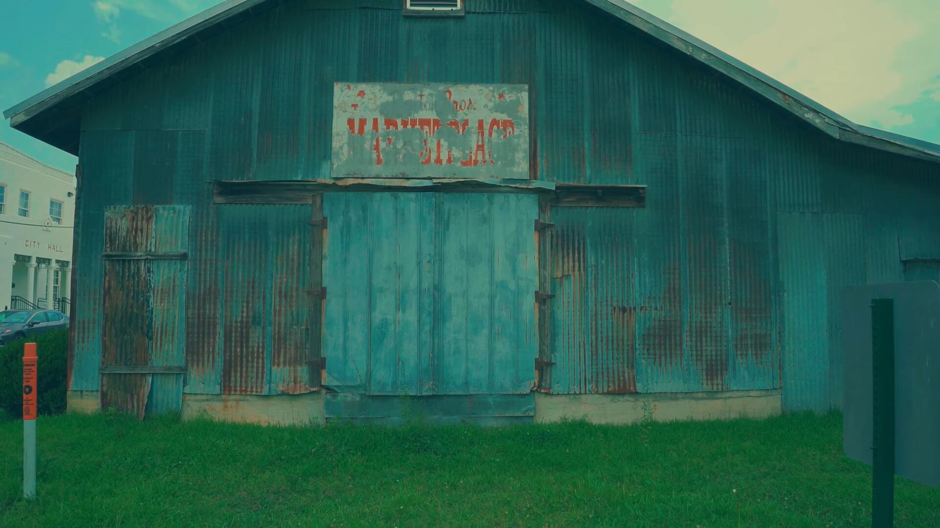 韦斯·安德森风格独特电影美学LUT调色预设包 Wes Anderson Inspired LUTs . 第4张-素材湾丨精选海外优质设计素材资源 韦斯·安德森风格独特电影美学LUT调色预设包 Wes Anderson Inspired LUTs . sucaiwan.com