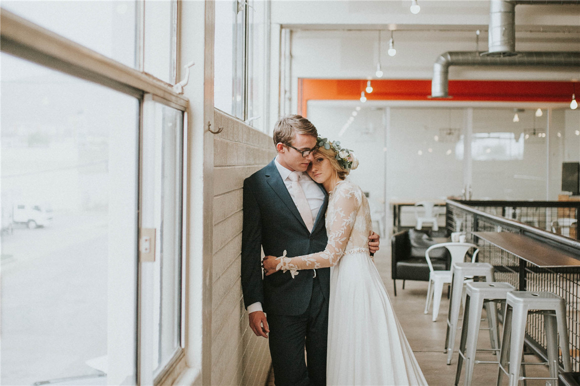 网红婚礼摄影师Rebecca爱与光婚礼人像PS/LR预设包 Nhiya Kaye - Love and Light Preset Pack 插件预设 第10张-素材湾丨精选海外优质设计素材资源 网红婚礼摄影师Rebecca爱与光婚礼人像PS/LR预设包 Nhiya Kaye - Love and Light Preset Pack 插件预设 sucaiwan.com