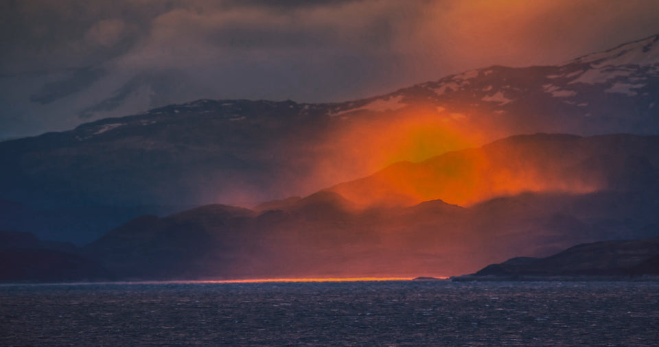 独特永恒高饱和好莱坞魅力色彩LR+LUT调色预设 CINECOLOR 3-Strip LUTs 插件预设 sucaiwan.com