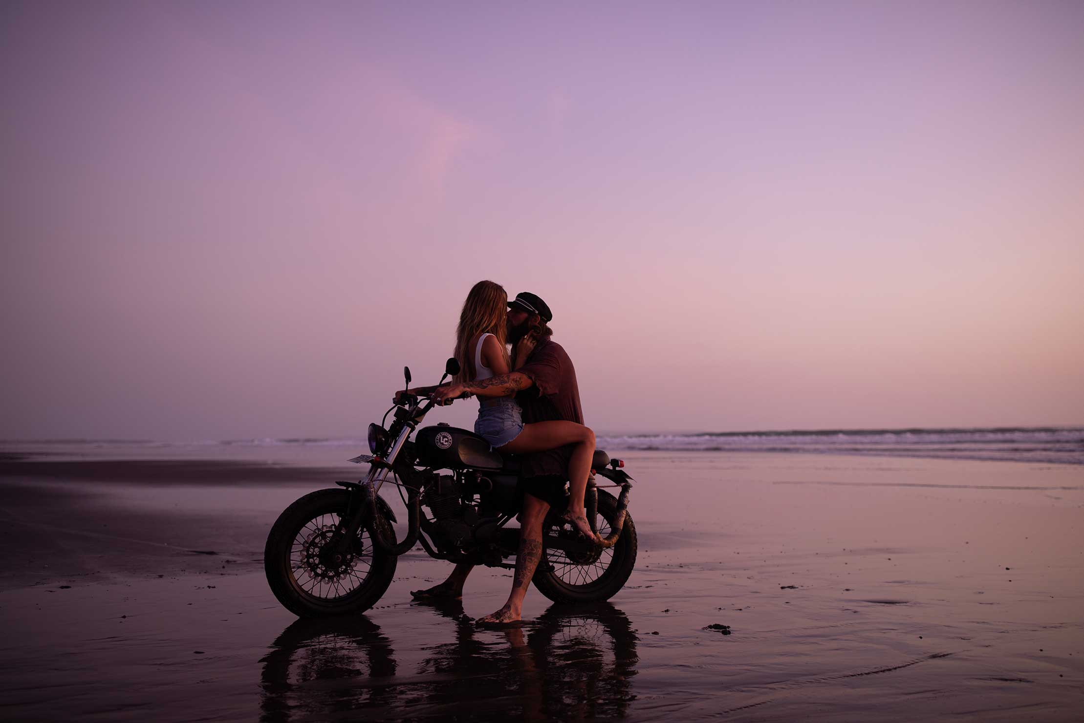 Cara Mia 48个明亮干净光线户外人像摄影LR调色预设 PRISM PACK . sucaiwan.com