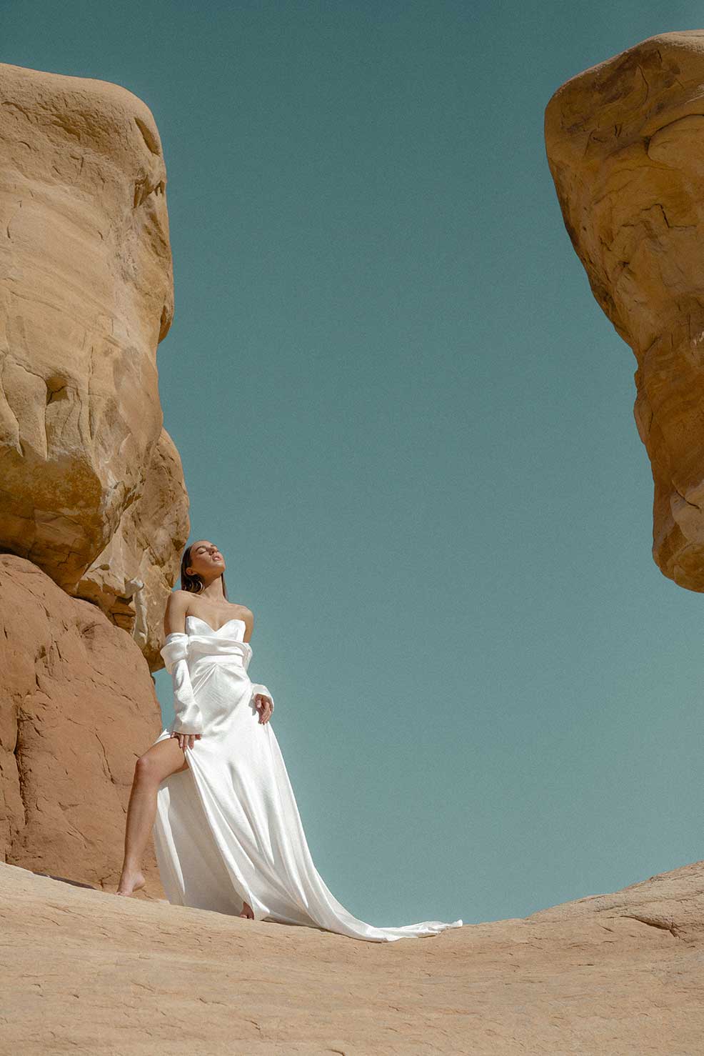 49个终极胶片复古电影薄膜颗粒感LR调色预设 Cara Mia FILM PACK . sucaiwan.com