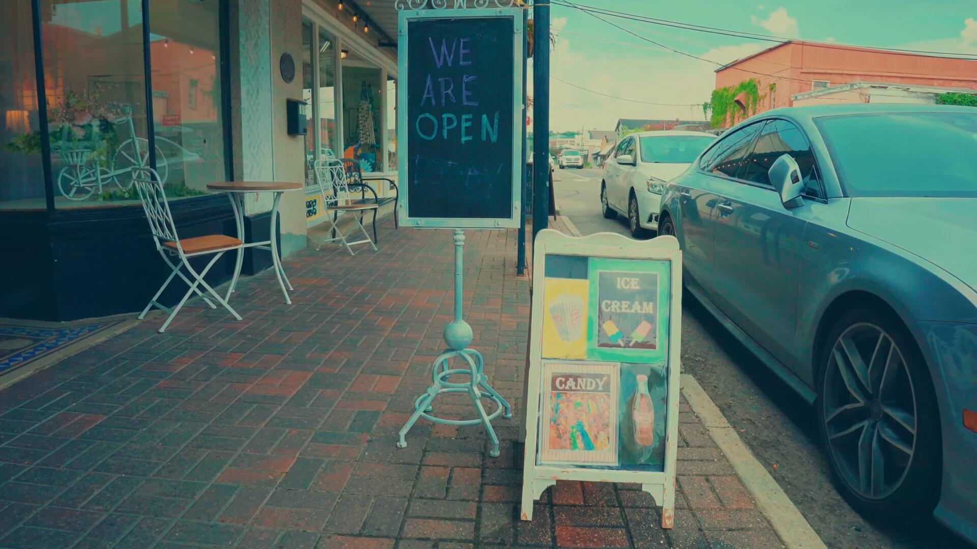 韦斯·安德森风格独特电影美学LUT调色预设包 Wes Anderson Inspired LUTs . 第8张-素材湾丨精选海外优质设计素材资源 韦斯·安德森风格独特电影美学LUT调色预设包 Wes Anderson Inspired LUTs . sucaiwan.com