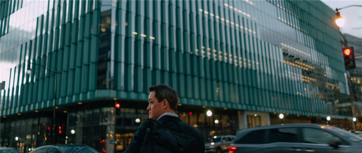 Gxace 20个情绪风格暗调墨蓝色调旅拍人文摄影LR调色预设  Gxace 20个情绪风格暗调墨蓝色调旅拍人文摄影LR调色预设