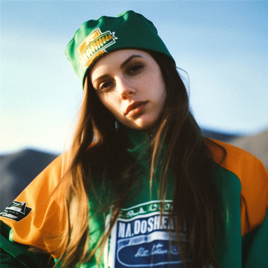 复古美学色彩电影胶片色彩颗粒氛围感LR调色预设 Midjourney AI Lightroom Presets 插件预设 sucaiwan.com