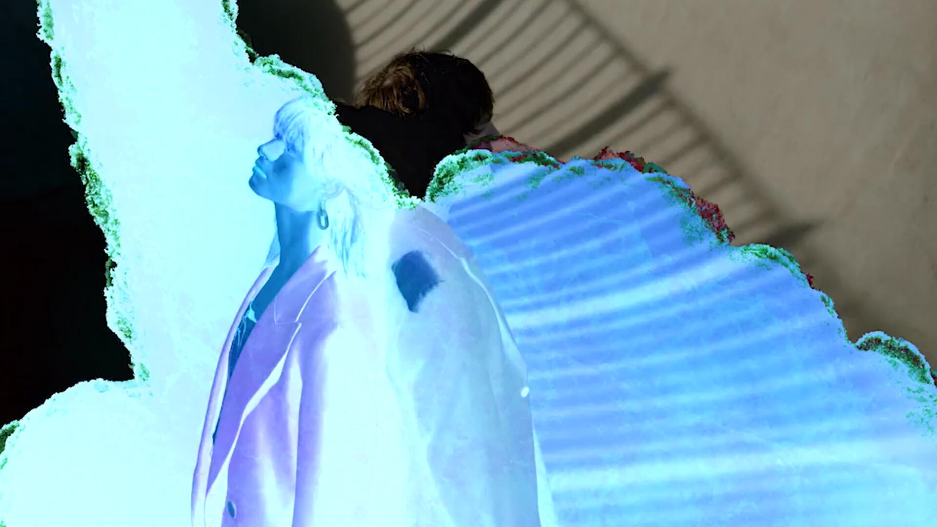 PR模板：复古胶片燃烧损坏薄膜标记打孔划痕转场过渡包 . sucaiwan.com