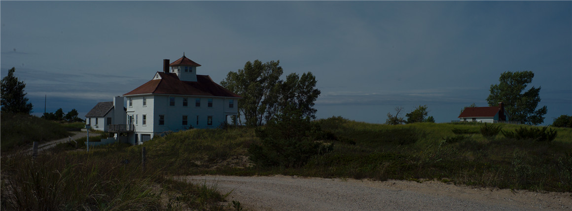 Gxace 20个情绪风格暗调墨蓝色调旅拍人文摄影LR调色预设  Gxace 20个情绪风格暗调墨蓝色调旅拍人文摄影LR调色预设