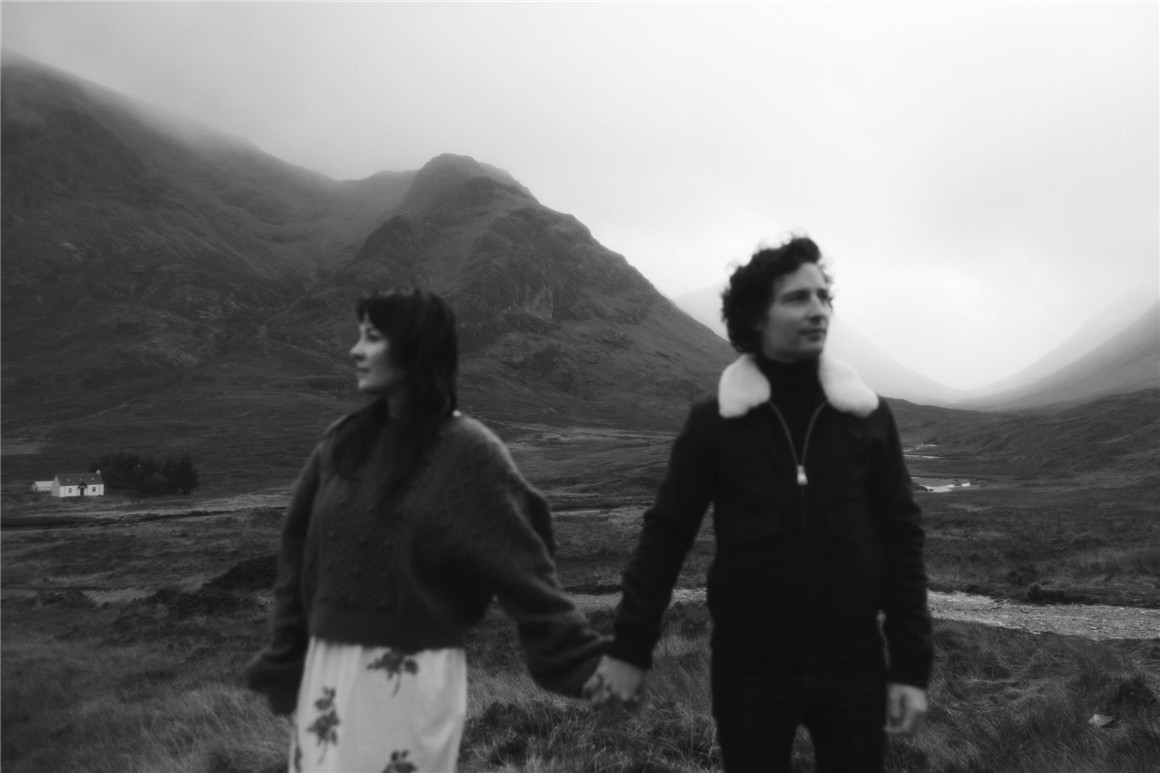 复古情绪氛围感人物永恒婚纱旅拍写真摄影LR调色预设 G-Presets - Summer Grace Presets . 第11张-素材湾丨精选海外优质设计素材资源 复古情绪氛围感人物永恒婚纱旅拍写真摄影LR调色预设 G-Presets - Summer Grace Presets . sucaiwan.com