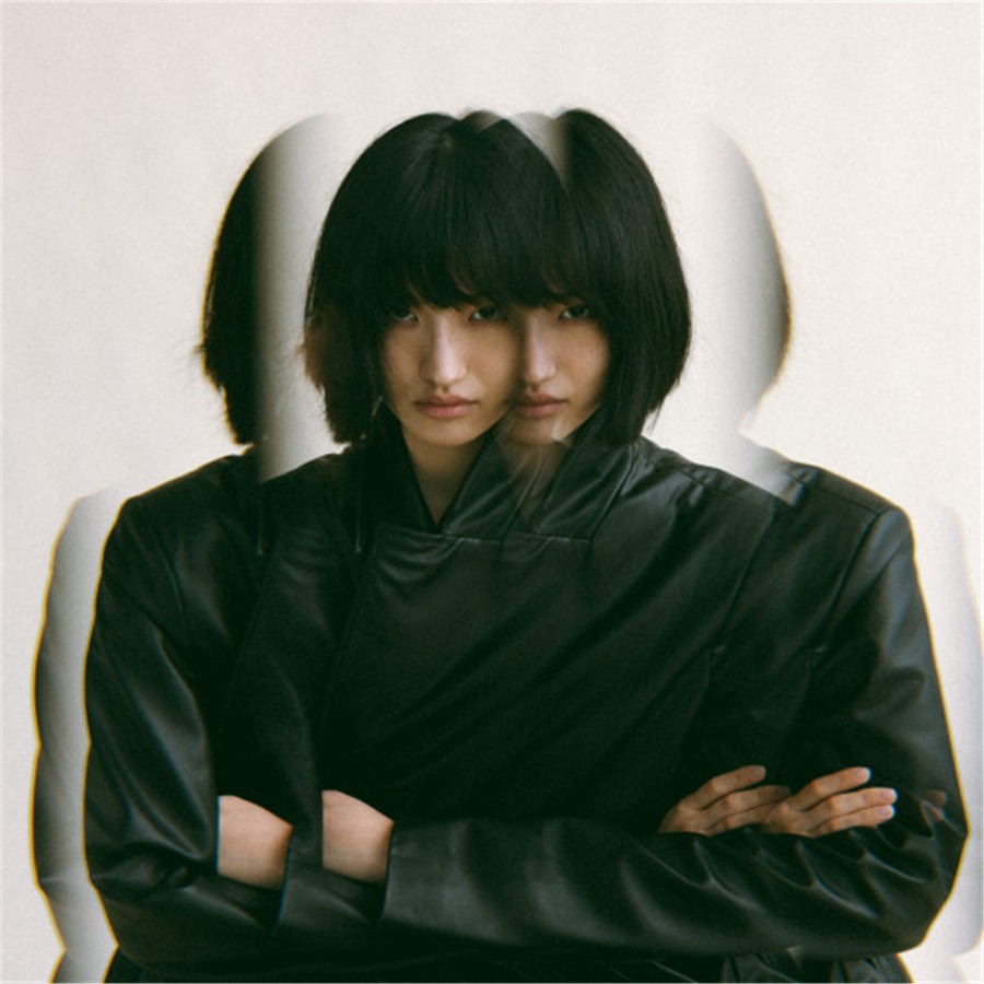 白日梦想家35MM胶片情绪美学怀旧电影暖色调人像摄影LR预设 Phil Chester - DAYDREAMER Lightroom + ACR Presets . sucaiwan.com