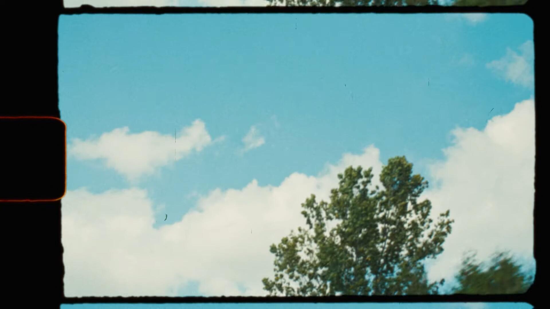 复古SUPER 8MM电影胶片烧伤闪烁模糊颗粒效果达芬奇节点+视频/音效素材 Super 8 Pack Powergrade . 第2张-素材湾丨精选海外优质设计素材资源 复古SUPER 8MM电影胶片烧伤闪烁模糊颗粒效果达芬奇节点+视频/音效素材 Super 8 Pack Powergrade . sucaiwan.com