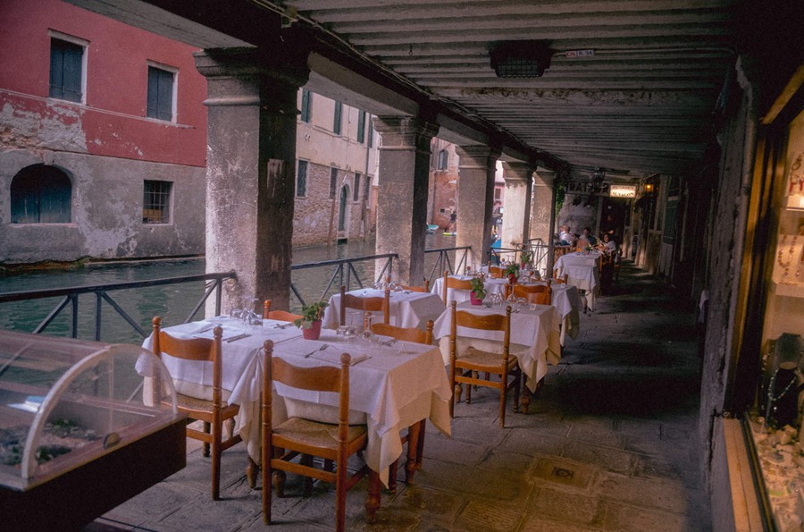 摄影师André Josselin原创自用中式复古做旧胶片日常私房风格LR预设 插件预设 sucaiwan.com