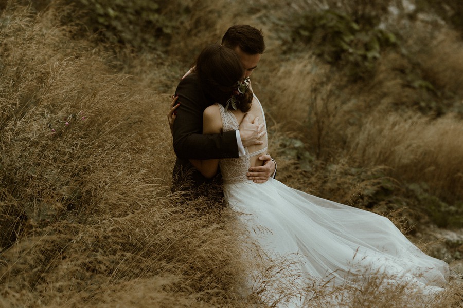 5个国外婚礼摄影师Cafa Liu原创自用纪实感婚礼跟拍LR调色预设 Legacy Presets – Cafa Liu 插件预设 第3张-素材湾丨精选海外优质设计素材资源 5个国外婚礼摄影师Cafa Liu原创自用纪实感婚礼跟拍LR调色预设 Legacy Presets – Cafa Liu 插件预设 sucaiwan.com