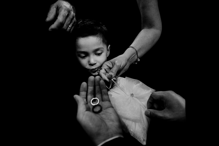 5个国外婚礼摄影师Cafa Liu原创自用纪实感婚礼跟拍LR调色预设 Legacy Presets – Cafa Liu 插件预设 第9张-素材湾丨精选海外优质设计素材资源 5个国外婚礼摄影师Cafa Liu原创自用纪实感婚礼跟拍LR调色预设 Legacy Presets – Cafa Liu 插件预设 sucaiwan.com