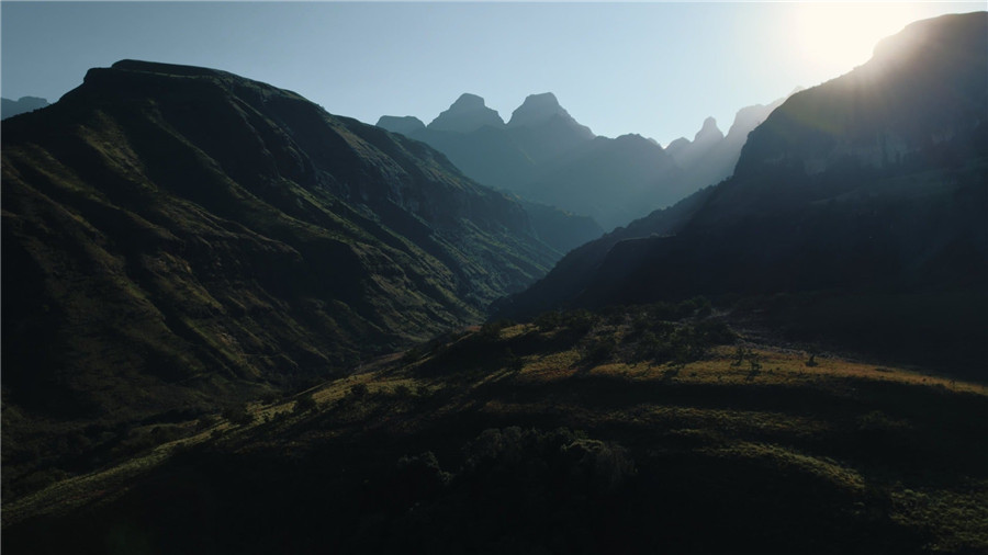 20款大疆 Air 2S专用航空航拍旅拍vlog电影级LUTS调色预设包 CINE COLLECTION DJI Air 2S LUTs 插件预设 第10张-素材湾丨精选海外优质设计素材资源 20款大疆 Air 2S专用航空航拍旅拍vlog电影级LUTS调色预设包 CINE COLLECTION DJI Air 2S LUTs 插件预设 sucaiwan.com