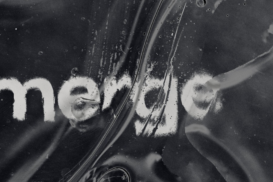 Divided 逼真文本失真故障扭曲PS效果包 Submerge 样机素材 sucaiwan.com